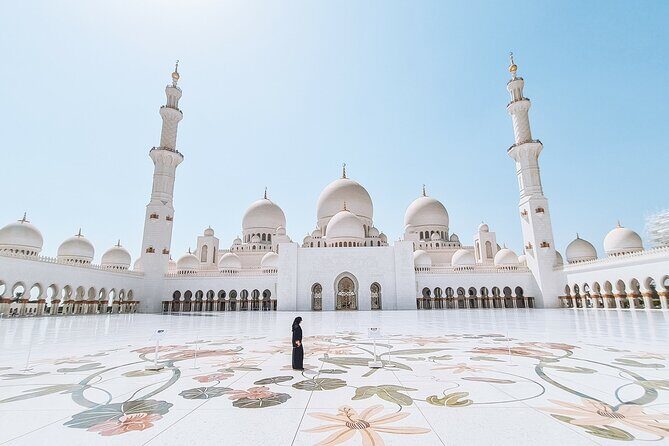 Abu Dhabi: Half-Day Guided City Tour - Yas Island, Saadiyat Island, and Emirates Palace: big modern Abu Dhabi, fast
