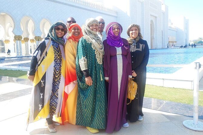 Abu Dhabi tour from Dubai small group with guide, Grand Mosque - The Sheikh Zayed Grand Mosque: your planned moment of awe