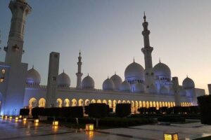 Abu Dhabi tour from Dubai small group with guide, Grand Mosque - Heritage Village and the Abrahamic Family House: learning without homework
