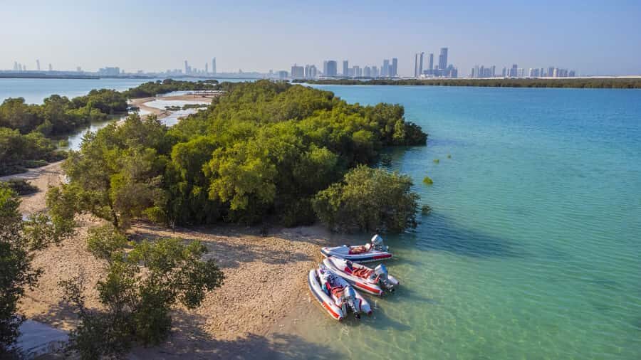 Abu Dhabi: Yas Island Self-Driving Guided Speedboat Tour - Al Bandar Marina meeting point and getting started smoothly
