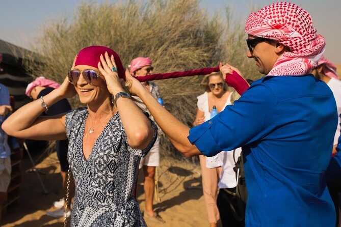 Authentic Safari in Vintage Land Rover with Traditional Dinner - Sunset falconry: the one stop that turns the whole evening cinematic