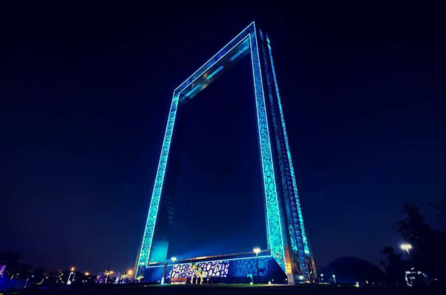 City of Lights: Dubai Night Experience - Dress Code and Practical Reality: Dubai’s Rules at Night