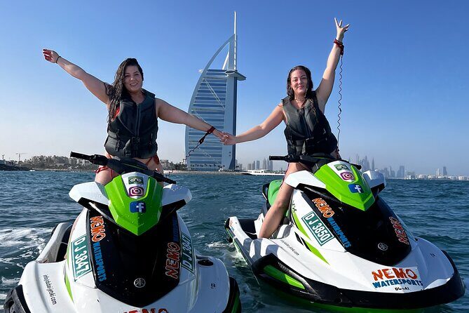 Dubai: 30min Jet Ski: Burj Al Arab w Pics, Videos, free Ice Cream - The Photo and Video Plan: Great Keepsakes, Some Stop-and-Go Time