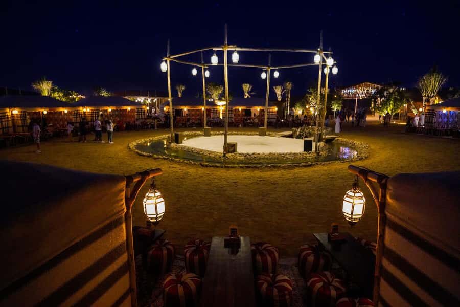 Dubai: Al Khayma Camp Experience with BBQ Dinner - Sunset time: how to get the best colors without stressing