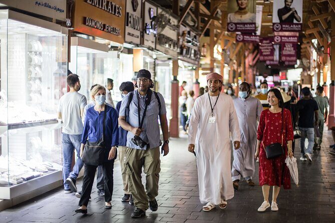 Dubai Aladdin Tour: Souks, Creek, Old Dubai and Tastings - Dubai Creek Crossing by Abra: The Most “Dubai” Moment