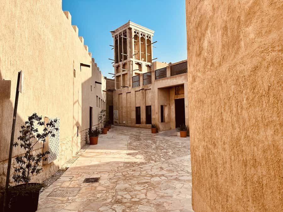 Dubai: Authentic Old Town, Souks, Tastings & Abra Boat Tour - Souks strategy: how to explore without getting pulled around