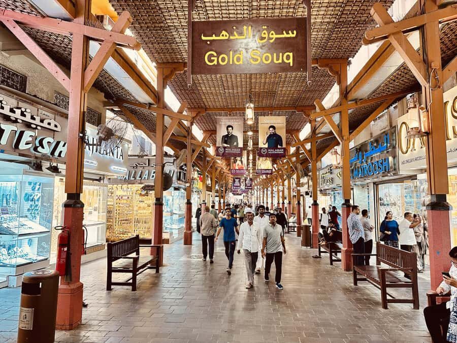 Dubai: Authentic Old Town, Souks, Tastings & Abra Boat Tour - Weather and pace: how this tour stays comfortable