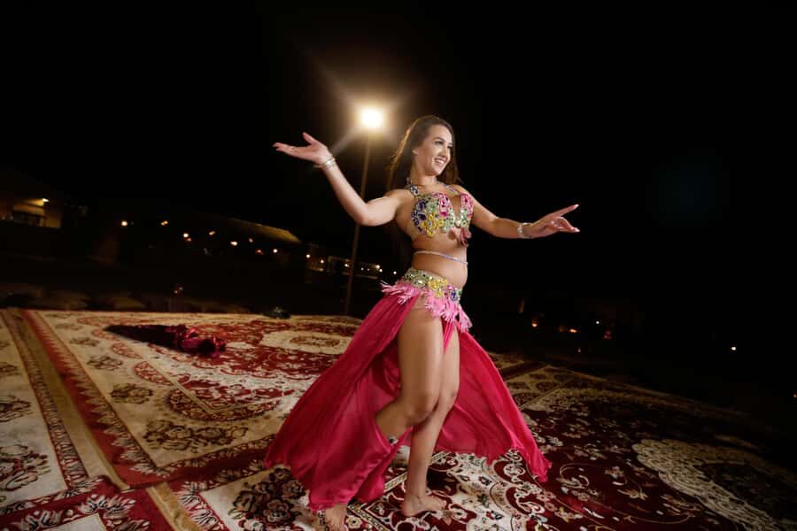 Dubai: Bedouin Camp, Dune Safari, Falcon Show & BBQ Dinner - Practical comfort and safety: what to bring and what to skip