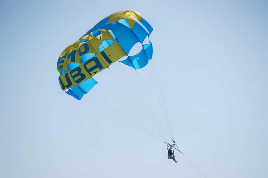 Dubai: Burj Al Arab Parasailing, Ice Cream, Pics, and Videos - Weight Limits and Who This Experience Fits Best