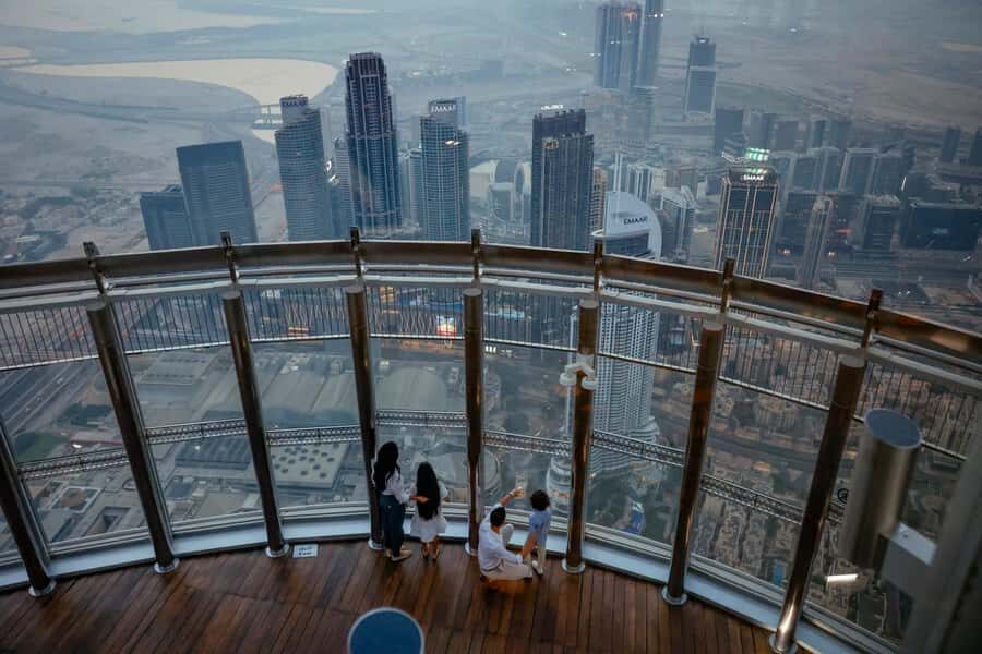 Dubai: Burj Khalifa Levels 124 & 125 Entry Ticket + Options - Burj Khalifa Levels 124 & 125: what you’re really signing up for
