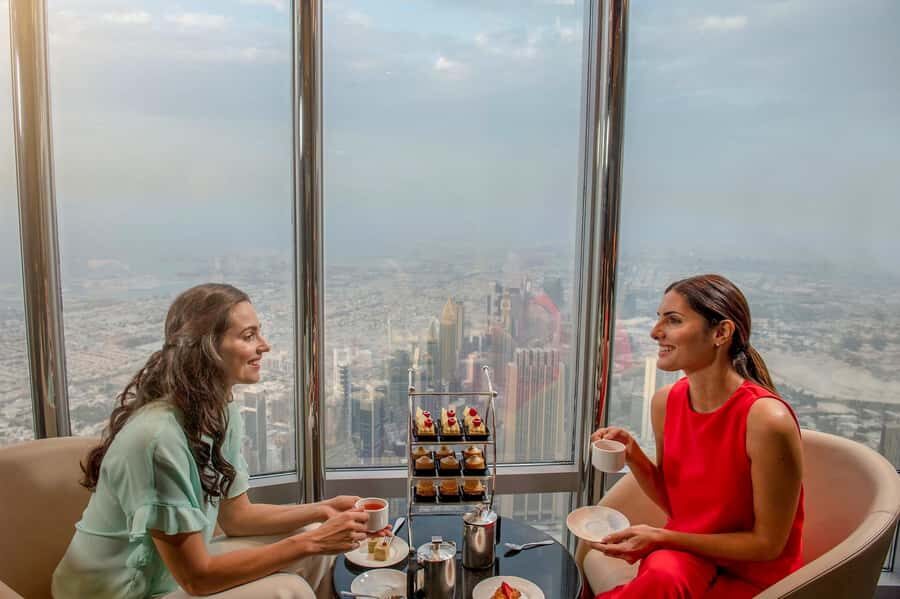 Dubai: Burj Khalifa VIP Experience Level 152 Lounge Access - The VIP Point of View at Burj Khalifa Levels 152–154