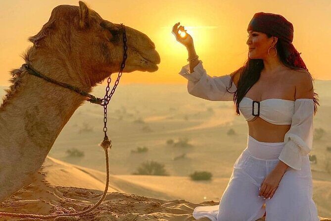 Dubai Evening Desert Safari & BBQ Dinner - Henna tattoo and the sand-sensible gear tip