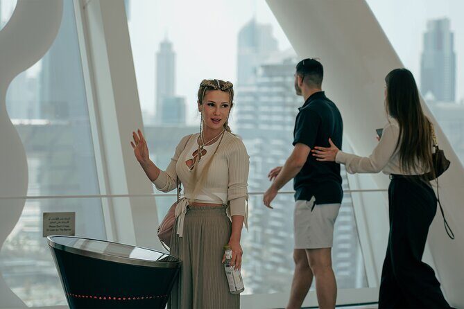 Dubai: Frame Tickets, Creek, Souks & Blue Mosque Guided Tour - Burj Al Arab Jumeirah photo stop: the postcard moment