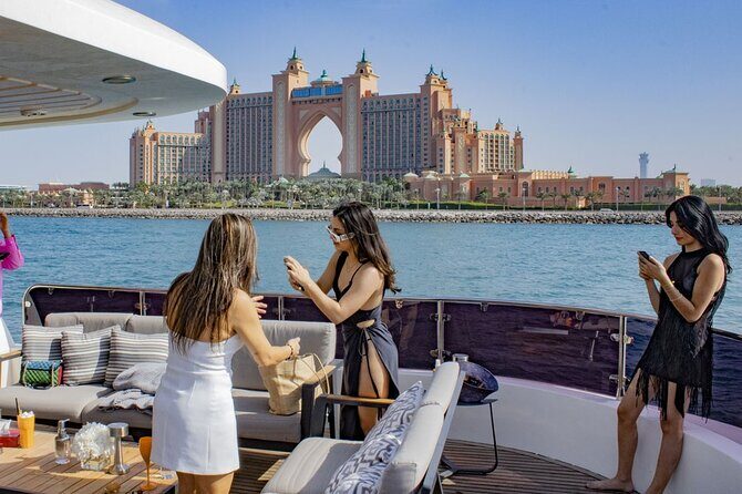 Dubai Harbour Super Yacht Experience with gourmet & Drinks - The scenery stops: Ain Dubai, Palm Jumeirah, and Dubai Harbour views