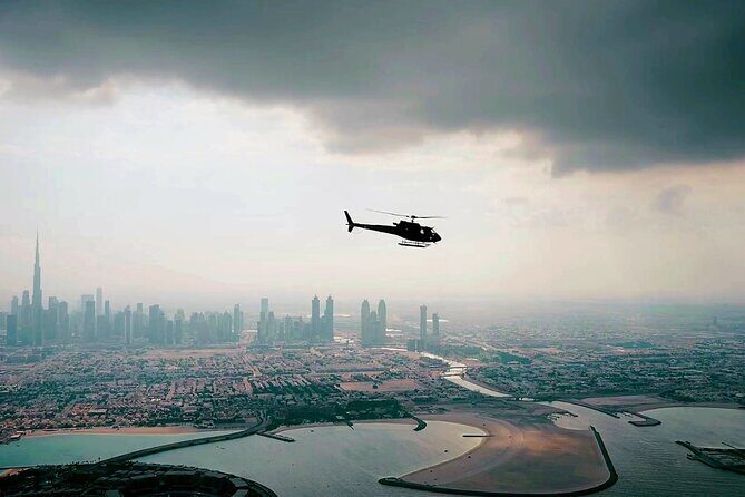 Dubai Helicopter Experience with Sightseeing Options - What You Actually Get Onboard: Commentary and Light Refreshments