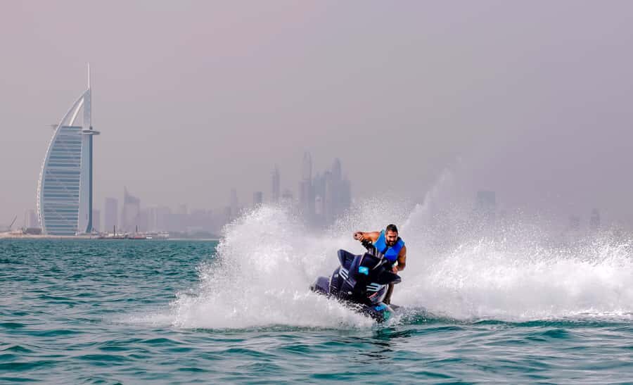 Dubai: Jetski, Burj Khalifa, Burj Al Arab, Juice, & Photos - The Burj Khalifa photo stop: turning skyline photos into a real moment