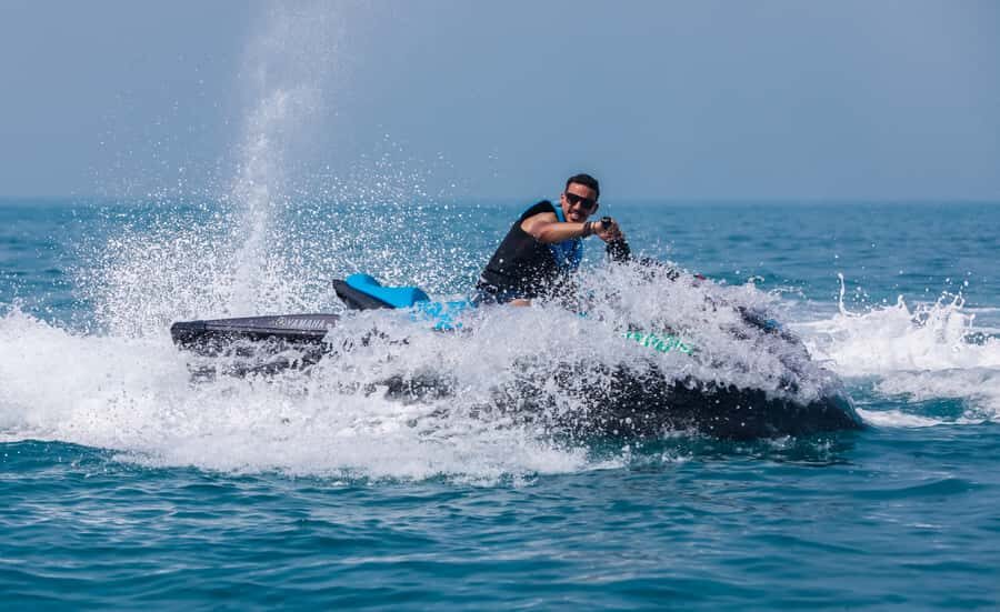 Dubai: Jetski, Burj Khalifa, Burj Al Arab, Juice, & Photos - Photos and videos: the souvenir you’ll actually use