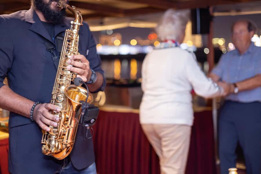 Dubai: Luxury Canal Dinner Cruise with Optional Transfers - The first stretch: welcome refreshments and the early sights