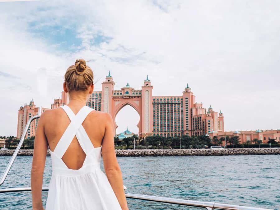 Dubai: Luxury Sunset Yacht Tour with Snacks and Drinks - Why This Sunset Yacht Route Feels Worth It