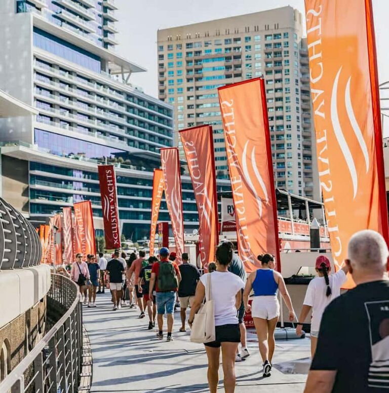 Dubai: Marina, Atlantis, Palm & Burj Al Arab Speedboat Tour - Safety Briefing, Life Jackets, and What the Captain Means by Fast