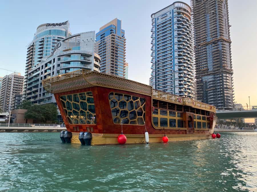 Dubai Marina: Dinner Cruise in a Traditional Boat - Why Dubai Marina at Night Works From a Traditional Dhow