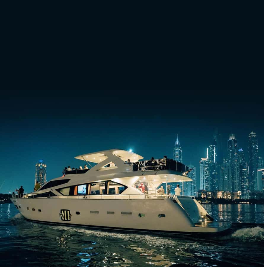 Dubai Marina: Luxury Yacht Tour with Breakfast or BBQ Option - The Guide and the Virtual Tour: More Than Just a Captain