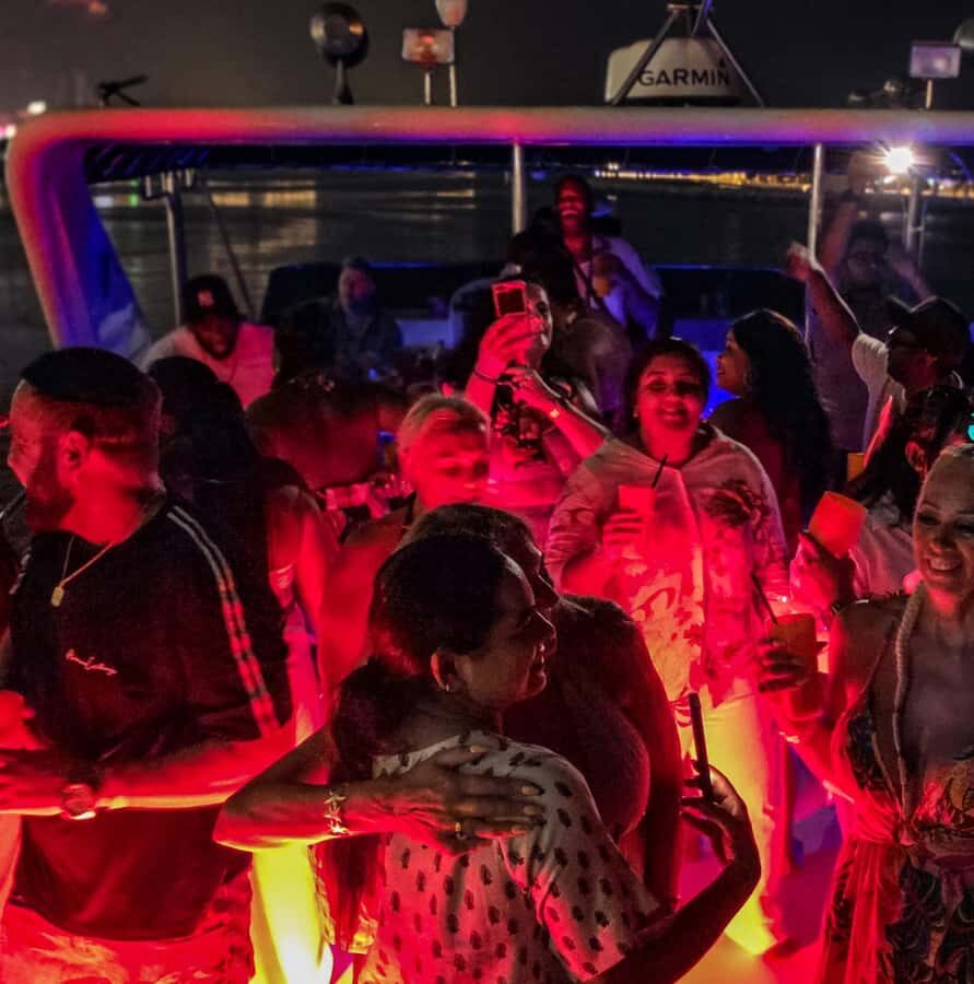 Dubai: Marina Yacht Party with BBQ, Unlimited Drinks and DJ - Yacht Selection, Weather, and Why Some Cruisers Mention Anchoring