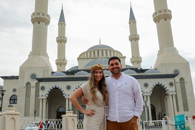 Dubai Old and Modern City Tour with Blue Mosque Visit - Guides Can Make This Tour Feel Personal