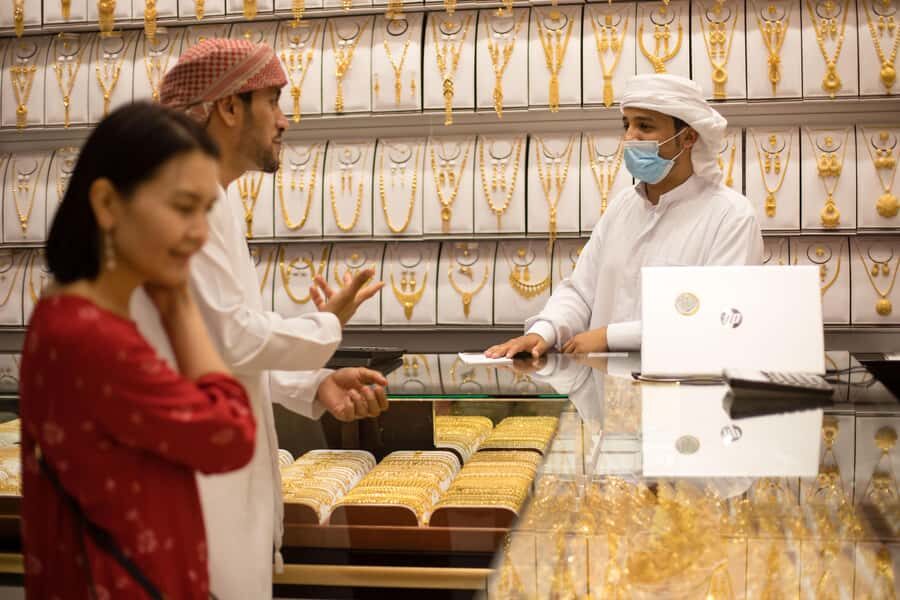 Dubai: Old Town, Creek, Museums, Souks, & Street Food Tour - Al Fahidi Fort: a quick history stop with shopping nearby
