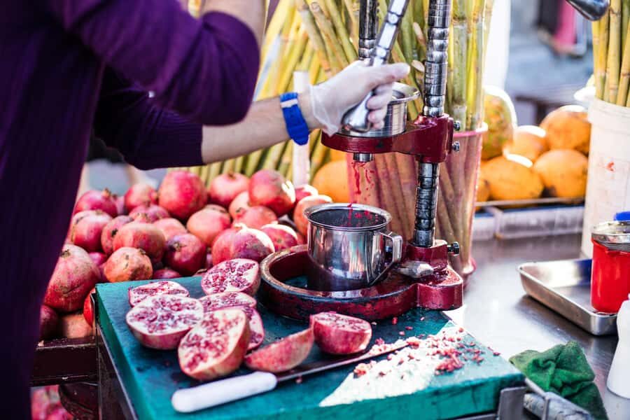 Dubai: Old Town, Creek, Museums, Souks, & Street Food Tour - Food and drink stops: Arabic coffee to shawarma and falafel