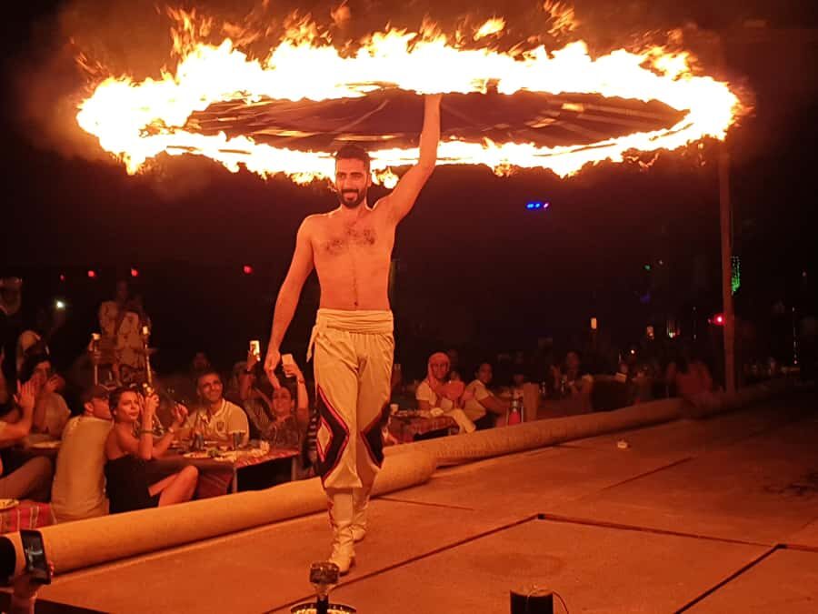 Dubai: Red Dune Desert, Dune Buggy Ride & BBQ Buffet Dinner - What Makes the Best Days Happen: Guide Energy and Pace
