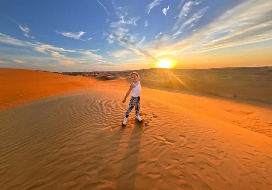 Dubai: Red Dunes Morning Desert Quad, Buggy or 4x4 Ride - Breakfast, water, and not getting wrecked by the morning