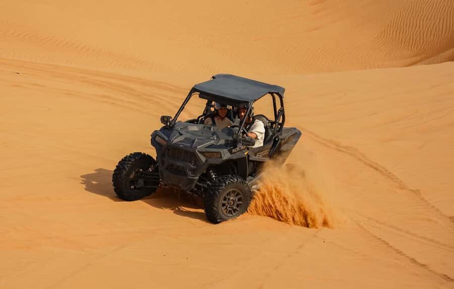 Dubai: Sandboarding, Camel Ride and Red Dune Bashing - What to Bring (and What to Leave Behind)