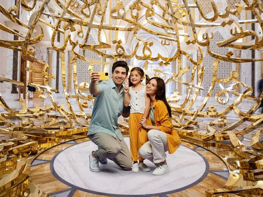 Dubai: Sheikh Zayed Mosque & Qasr Al Watan Tour with Pickup - Why this Dubai-to-Abu Dhabi day trip works