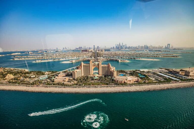 Dubai: Sightseeing Helicopter Ride from The Palm - The route: from Atlantis The Palm to Dubai’s icons (and back)