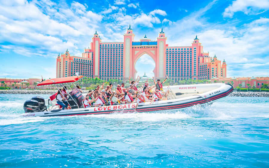 Dubai: Sightseeing Speedboat Tour with Live Tour Guide - Key Highlights You’ll Care About
