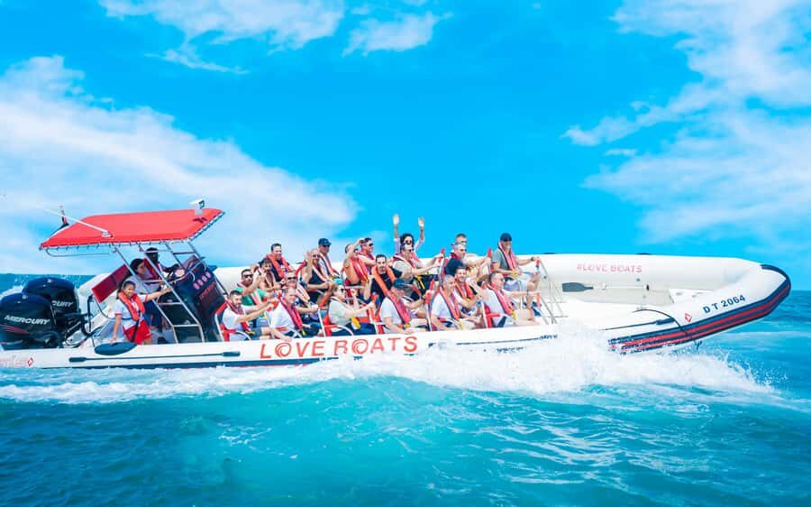 Dubai: Sightseeing Speedboat Tour with Live Tour Guide - RIB Speed + Landmark Views at Water Level