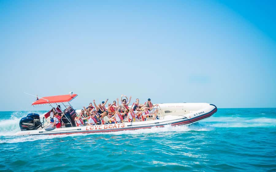 Dubai: Sightseeing Speedboat Tour with Live Tour Guide - Choosing Between 60 Minutes and 90 Minutes (So You Don’t Miss the Best Bits)