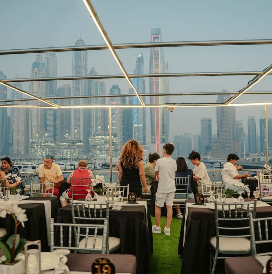 Dubai: Sunset or Dinner Cruise with Live Music & Open Bar - Should you book this Dubai Marina dinner cruise?