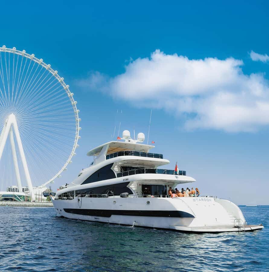 Dubai: Superyacht Experience with Live Music & Drinks - Key things you’ll care about