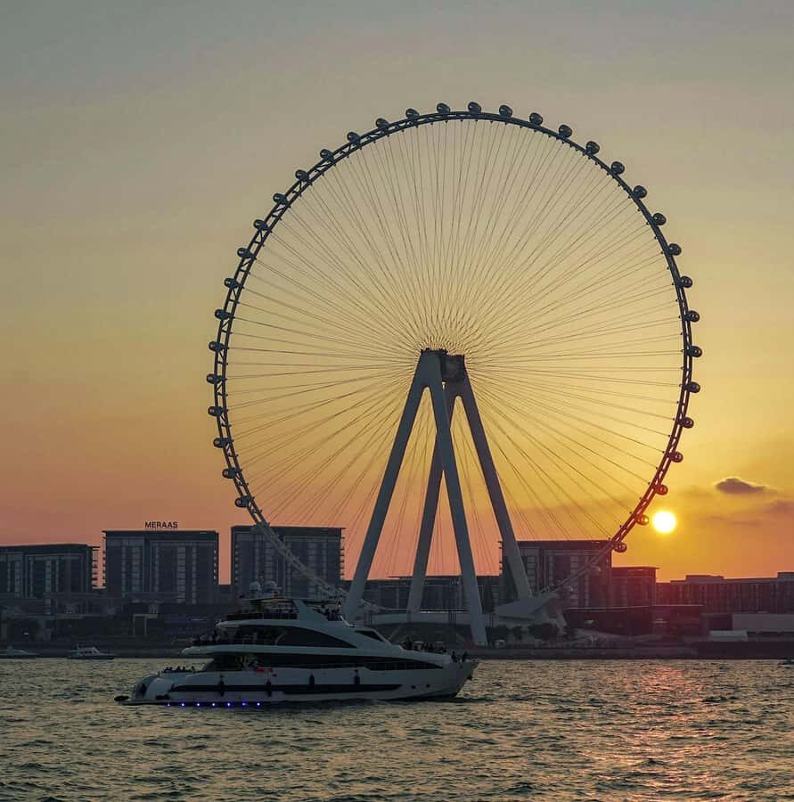 Dubai: Superyacht Experience with Live Music & Drinks - Practical tips so your cruise goes smoothly