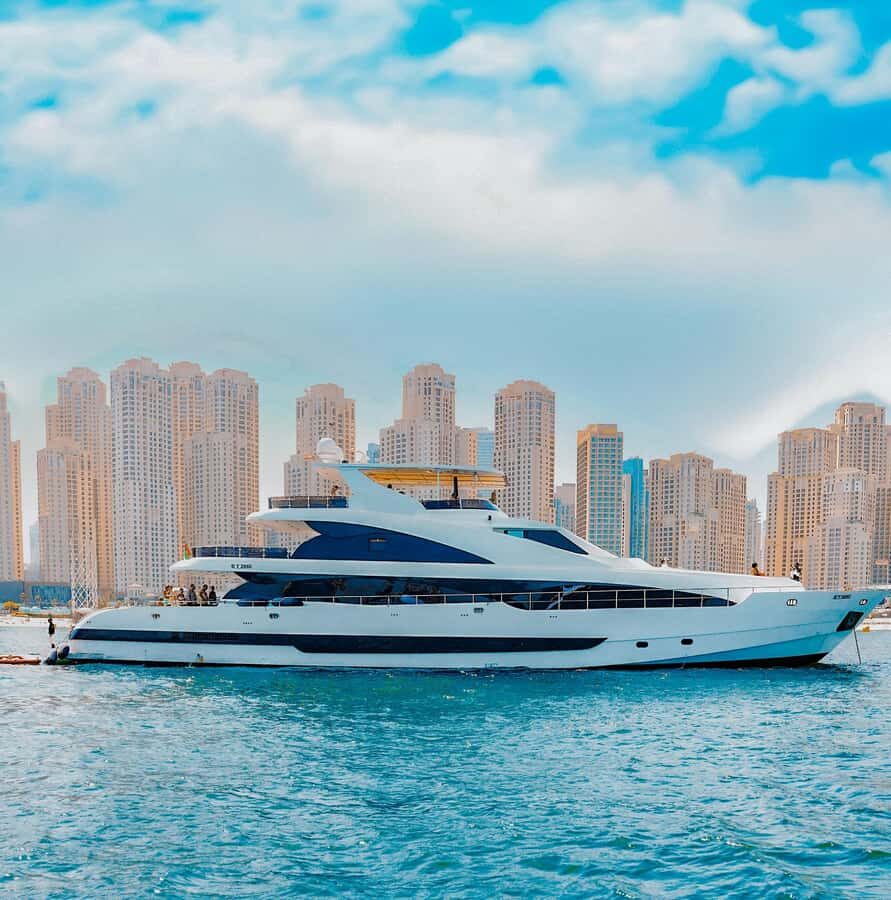 Dubai: Superyacht Experience with Live Music & Drinks - Boarding the 144-foot yacht: decks, cabins, WiFi, and the little extras