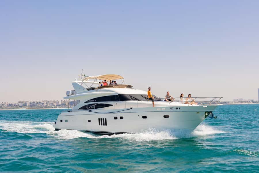 Dubai: The Luxury Yacht Tour with Live BBQ Option - Meeting Point, Getting There, and the Rules That Keep the Yacht Comfortable