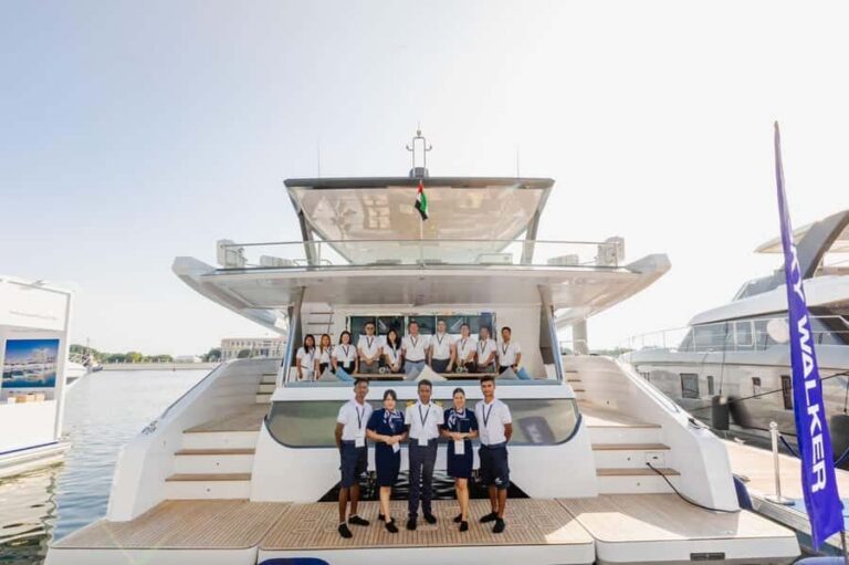 Dubai: The Luxury Yacht Tour with Live BBQ Option - Picking the Right Duration: 1-Hour Marina vs 2/3-Hour BBQ Cruises
