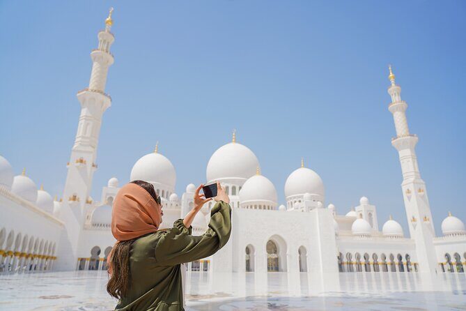 Dubai To Abu Dhabi: Grand Mosque, Royal Palace & Etihad Towers - Lunch inside the mosque area: convenient, but at your own expense