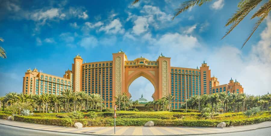 Dubai: Top City Attractions Photo Stop Tour - Downtown Dubai, City Walk, and Souk Madinat Jumeirah: modern style without the full commitment
