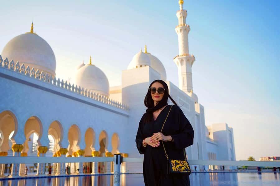 From Abu Dhabi: Grand Mosque, Royal Palace, and Etihad Tower - Sheikh Zayed Grand Mosque: Domes, Carpet, and Chandelier Shine