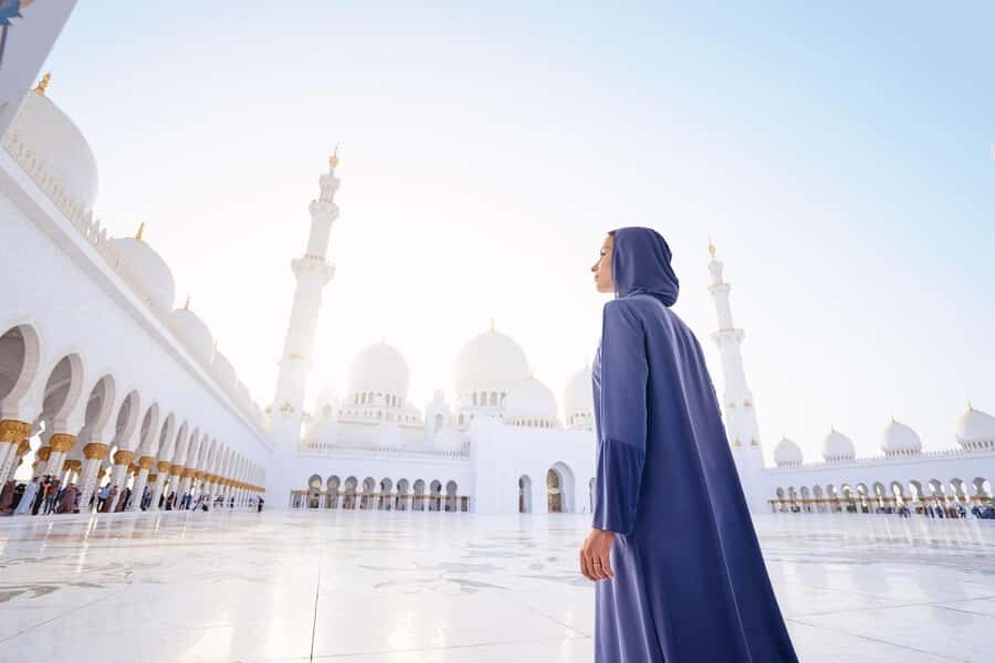 From Dubai: Abu Dhabi Essentials Tour with Optional Lunch - Abrahamic Family House and Louvre Abu Dhabi: Photo Stops That Set the Scene
