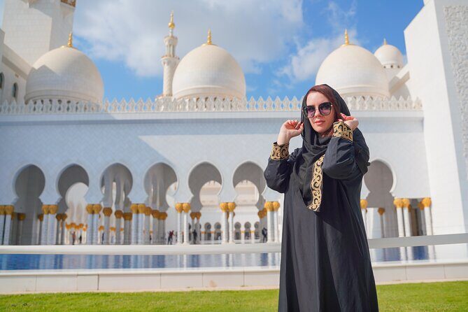 From Dubai: Abu Dhabi Sheikh Zayed Grand Mosque Guided Tour - Getting ready for entry: dress code, abaya rules, and tattoos