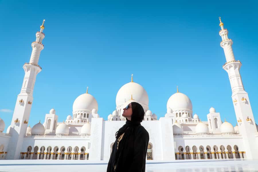 From Dubai: Abu Dhabi Sheikh Zayed Mosque Guided Tour - Inside the mosque: chandeliers, mosaics, and that carpet you have to see in person